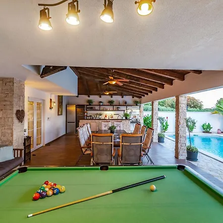 Andrea Zadarvillas Villa