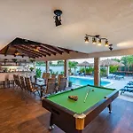 Andrea Zadarvillas Villa