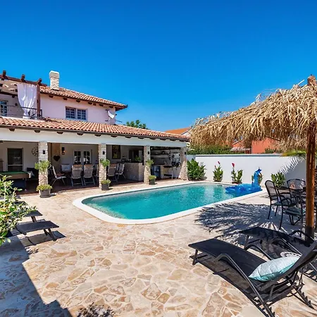 Andrea Zadarvillas * Zaton (Zadar)